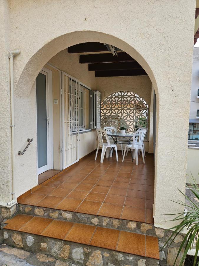 Casa Sebastian Vila L' Escala Exterior foto